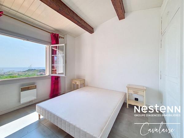 Maison Cavalaire-sur-mer 4 pieces 180 m2 vue mer et piscine