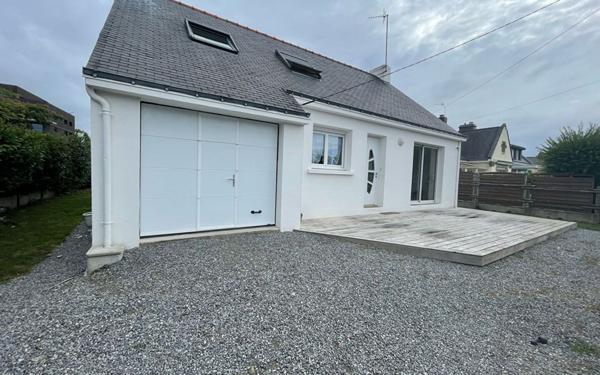 Maison à louer    6 pièces •  Séné