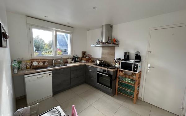 Maison à louer    6 pièces •  Séné