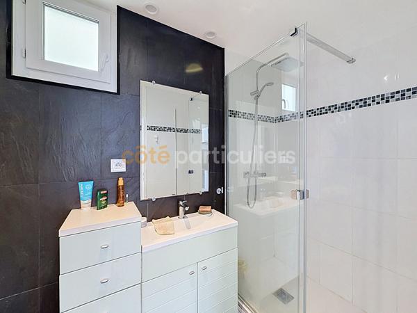 Vente
                Appartement51 m² - 2 Pièces -
                    BIARRITZ (64200)