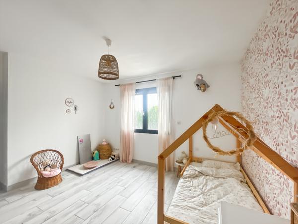 Bouliac (33270) A VENDRE A BOULIAC, VILLA CONTEMPORAINE , 5 CHAMBRES