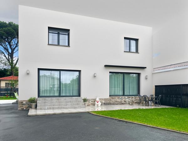 Bouliac (33270) A VENDRE A BOULIAC, VILLA CONTEMPORAINE , 5 CHAMBRES