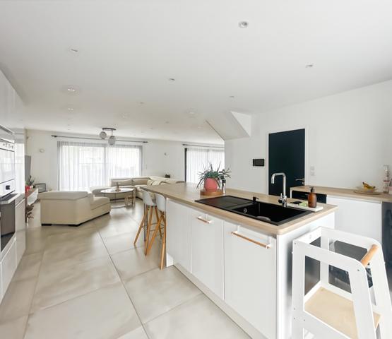 Bouliac (33270) A VENDRE A BOULIAC, VILLA CONTEMPORAINE , 5 CHAMBRES