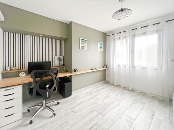 Bouliac (33270) A VENDRE A BOULIAC, VILLA CONTEMPORAINE , 5 CHAMBRES