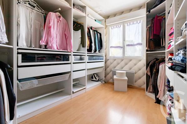 Maison à vendre  8 pièces - 236 m 2   VIGNEUX SUR SEINE  - 91