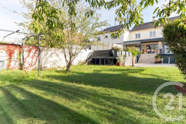Maison à vendre  8 pièces - 236 m 2   VIGNEUX SUR SEINE  - 91