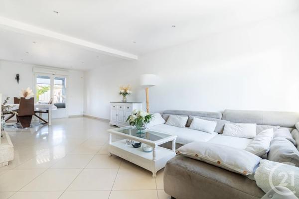 Maison à vendre  8 pièces - 236 m 2   VIGNEUX SUR SEINE  - 91