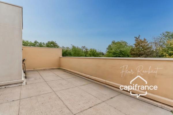 Appartement duplex 5 pièces de 94 m² avec terrasse plein sud à Maurepas