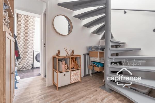 Appartement duplex 5 pièces de 94 m² avec terrasse plein sud à Maurepas