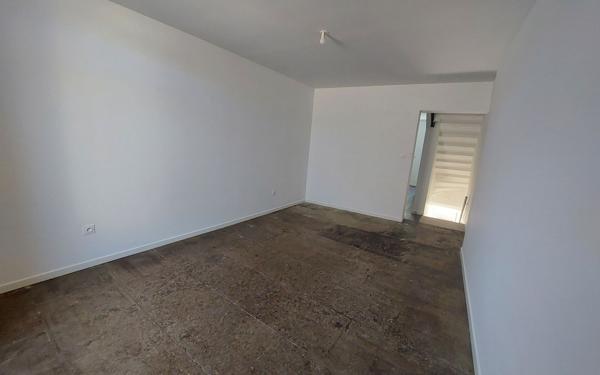 Maison à louer    3 pièces •  Marsillargues