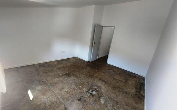 Maison à louer    3 pièces •  Marsillargues