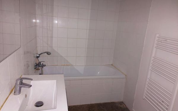 Maison à louer    3 pièces •  Marsillargues