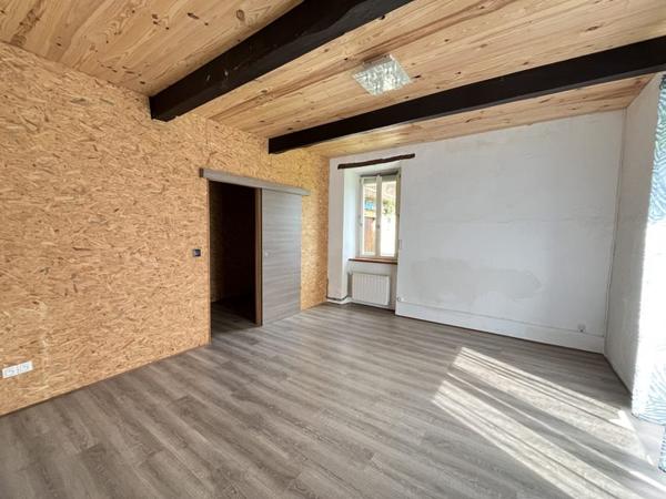 Maison à louer |  Larcan |  4 pièces | 196 m²