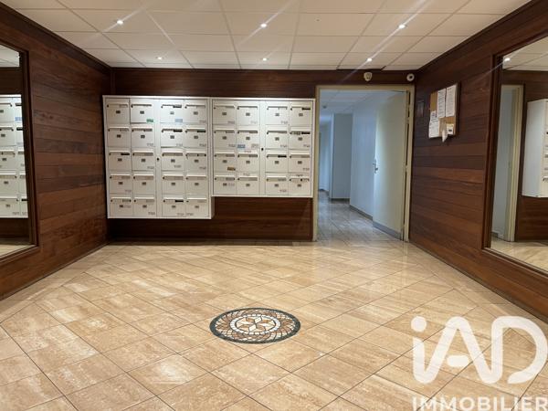 Location appartement 1 pièce 33 m² Saint-Denis