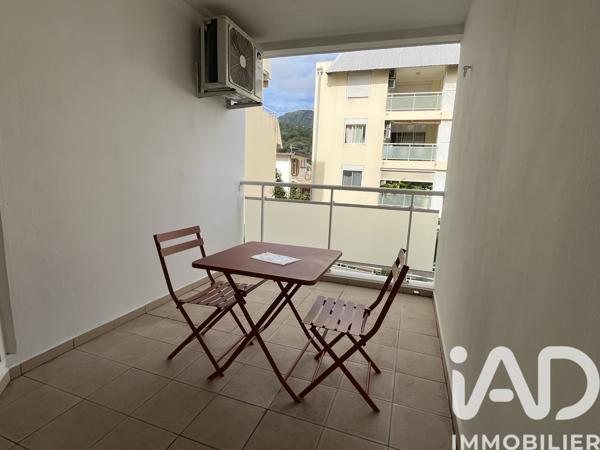 Location appartement 1 pièce 33 m² Saint-Denis