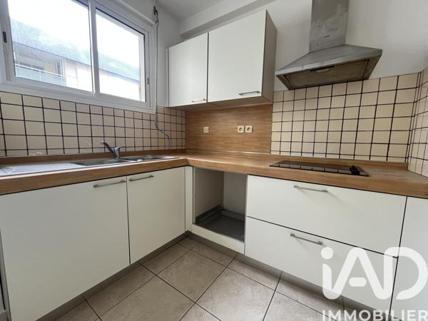 Location appartement 1 pièce 33 m² Saint-Denis