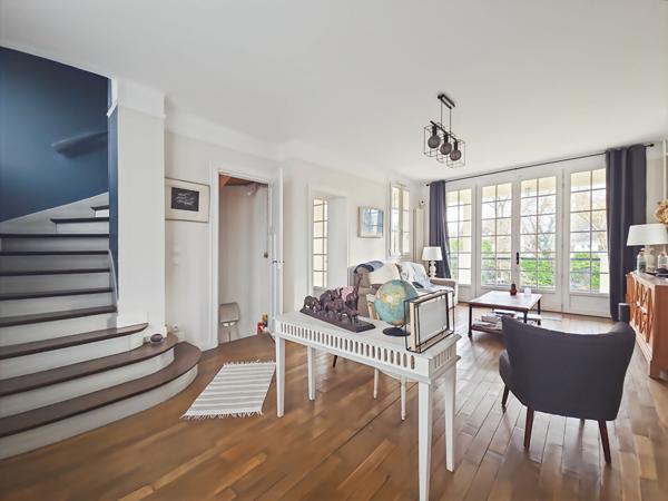 Maison 6 pièces, 142m² et 1822m² de parcelle
