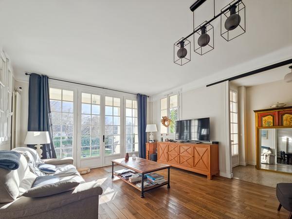 Maison 6 pièces, 142m² et 1822m² de parcelle