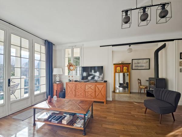Maison 6 pièces, 142m² et 1822m² de parcelle