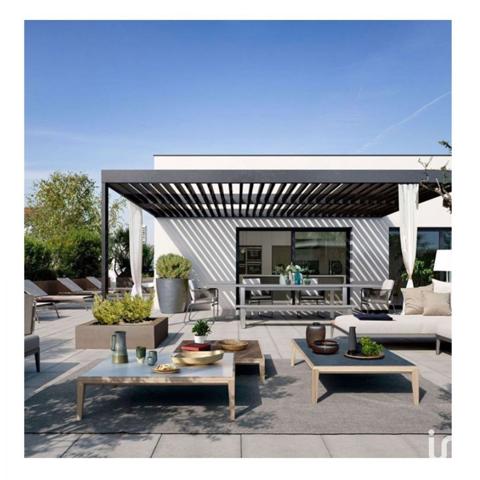 Appartement 4 pièces de 120 m² à Six-Fours-les-Plages (83140)