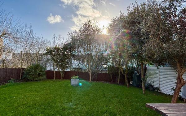 Maison à vendre    5 pièces • 104 m2 La Rochelle