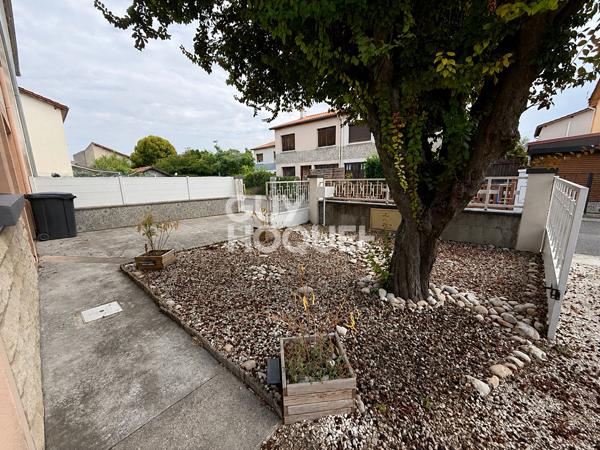 AULNAT- Maison 104 m2, garage et terrasse
