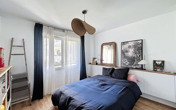 Appartement à vendre    2 pièces • 43 m2 Bayonne