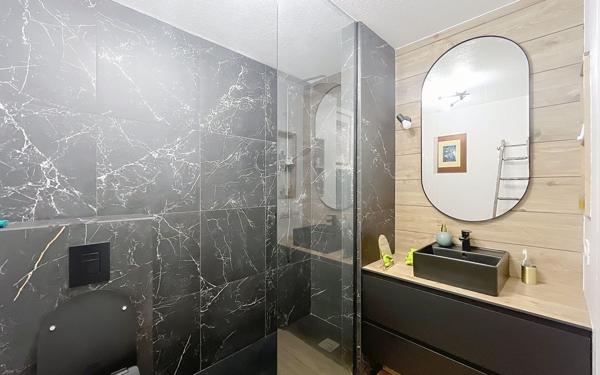 Appartement à vendre    2 pièces • 43 m2 Bayonne