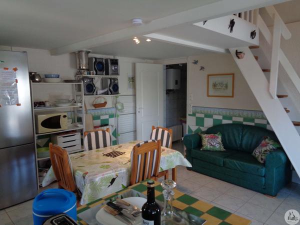 Petite maison sur un terrain en bord de Dordogne