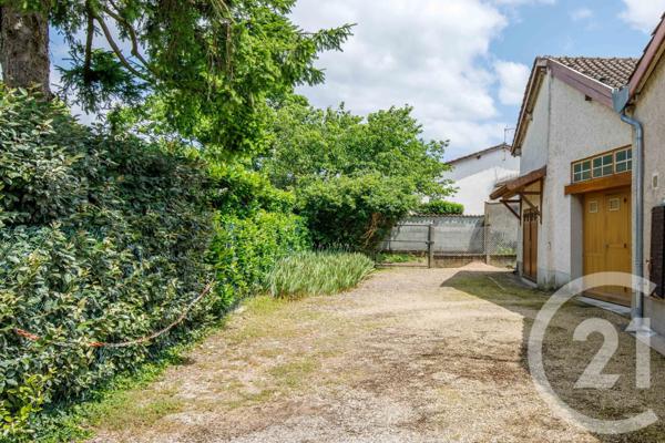 Maison à vendre  4 pièces - 91 m2 MASSIEUX - 01