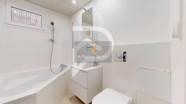 Vente                                                      Appartement
                        
                     5 pièces                      118 m2                     à Marly-le-Roi