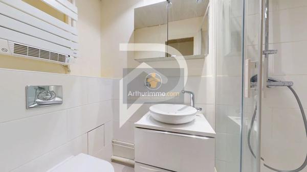 Vente                                                      Appartement
                        
                     5 pièces                      118 m2                     à Marly-le-Roi