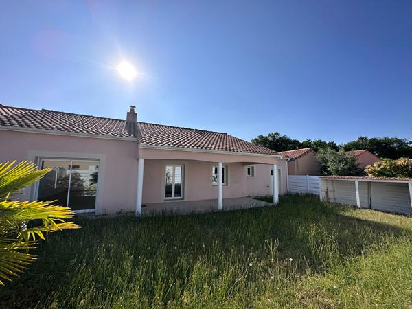 LES SORINIERES : Maison contemporaine au calme avec 3 chambres et garage