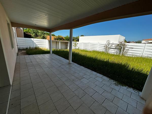 LES SORINIERES : Maison contemporaine au calme avec 3 chambres et garage