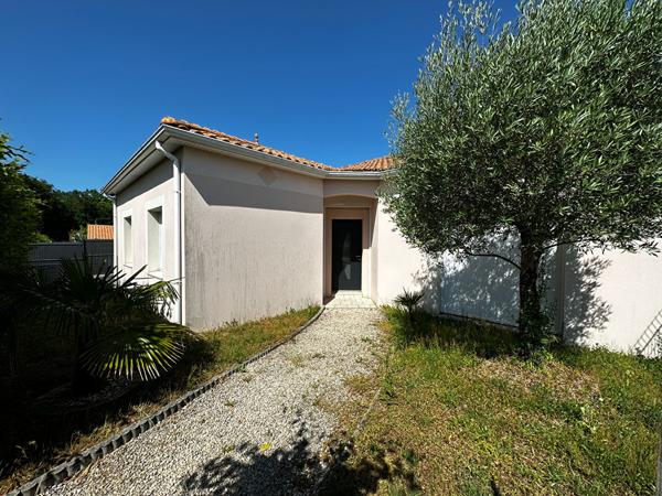 LES SORINIERES : Maison contemporaine au calme avec 3 chambres et garage