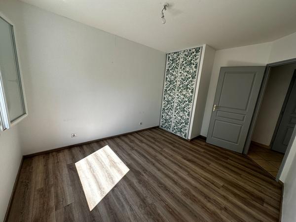 LES SORINIERES : Maison contemporaine au calme avec 3 chambres et garage