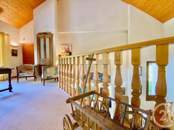 Maison à vendre  7 pièces - 208,56 m2 BELLEY - 01