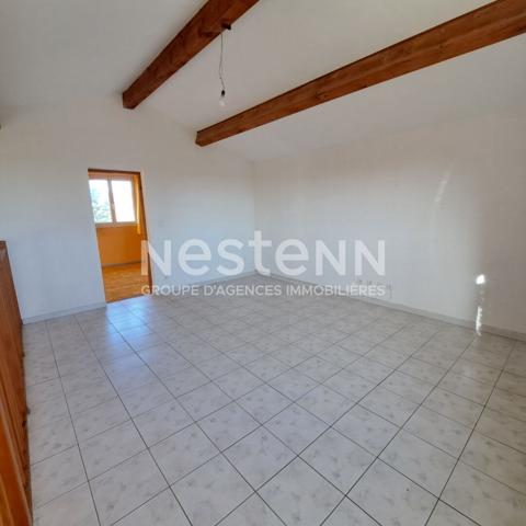 A VENDRE MAISON LERAN / CHAMBRE ET SALLE DE BAINS EN RDC