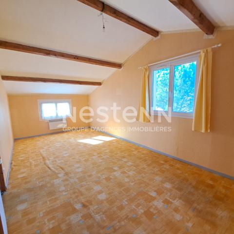 A VENDRE MAISON LERAN / CHAMBRE ET SALLE DE BAINS EN RDC