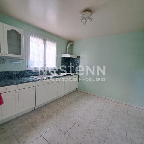 A VENDRE MAISON LERAN / CHAMBRE ET SALLE DE BAINS EN RDC