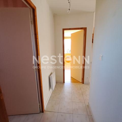 A VENDRE MAISON LERAN / CHAMBRE ET SALLE DE BAINS EN RDC