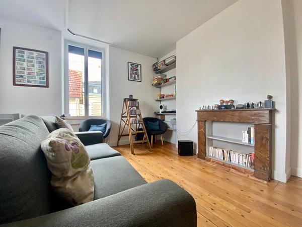 Belle maison familiale en pierres, coeur de Doué-la-Fontaine