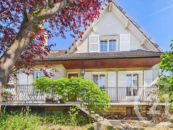 Maison à vendre  6 pièces - 108,52 m 2   STE GENEVIEVE DES BOIS  - 91