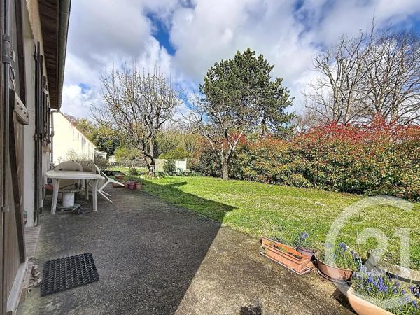Maison à vendre  6 pièces - 108,52 m 2   STE GENEVIEVE DES BOIS  - 91