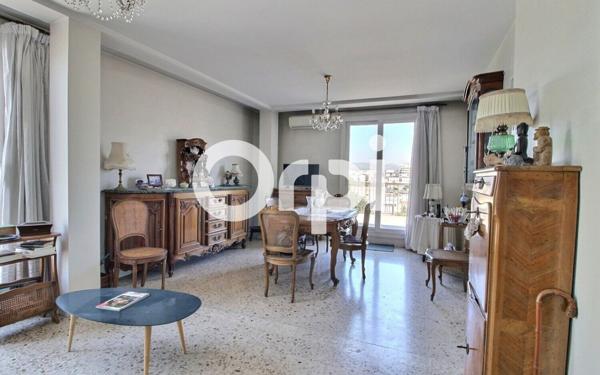 Appartement à vendre    3 pièces • 77 m2 Marseille 10