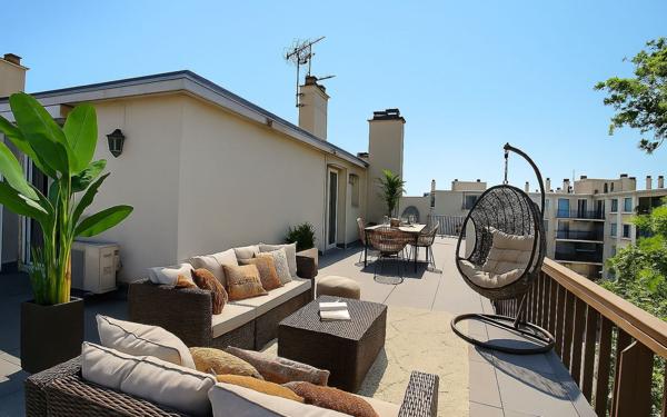 Appartement à vendre    3 pièces • 77 m2 Marseille 10