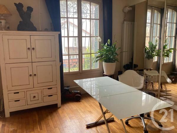 Maison à vendre  18 pièces - 222 m 2   SAVIGNY SUR ORGE  - 91