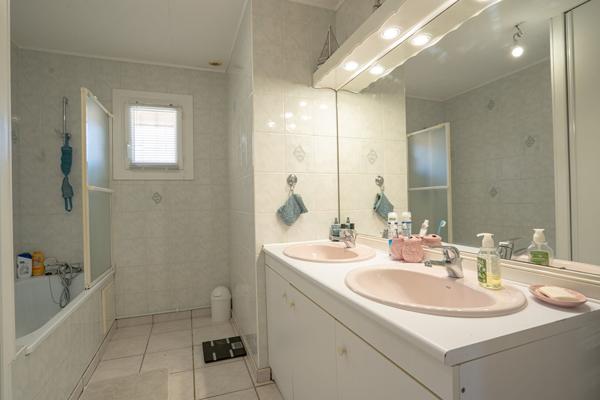 A VENDRE - Maison familiale de 148 m² à FROUZINS ? De beaux volumes et un beau potentiel !