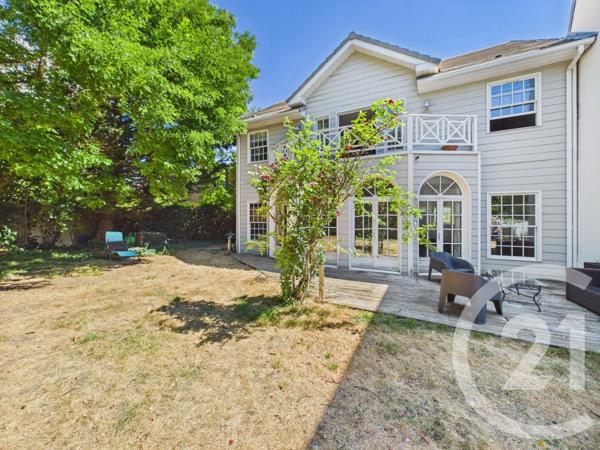 Maison à vendre  5 pièces - 158,80 m 2   FONTENAY AUX ROSES  - 92