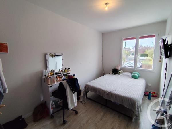 Maison à vendre  6 pièces - 99,90 m 2   LA CHATRE  - 36